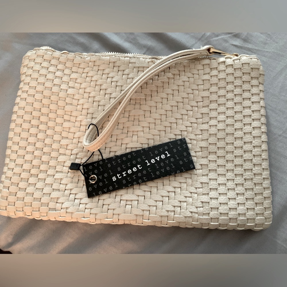 NWT Street Level off white/ivory Purse Clutch Wristlet Vegan Friendly